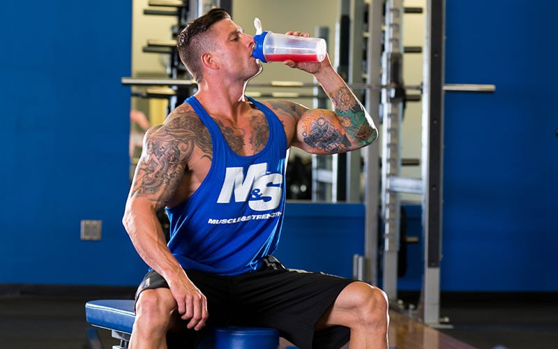 Drinking BCAAs at the gym