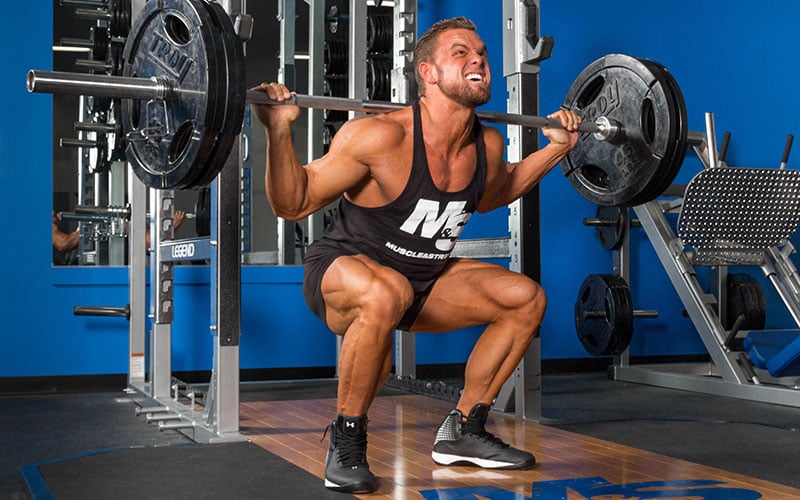 M&S Athlete Maximizing their core training while bulking