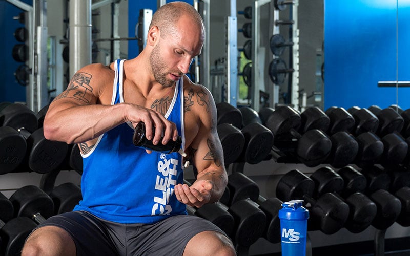 Athlete Taking a non stimulant fat burner