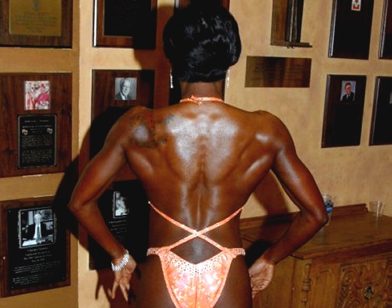 Nakia Dunigan lat spread.
