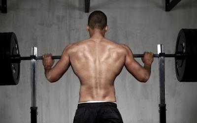 16 Squat Tips To Improve Form, Strength And Size
