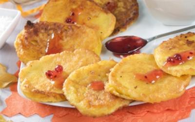 Macronutrient Rich Pumpkin Spice Pancakes