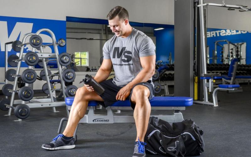 BCAA Supplements Guide: Types, Benefits & Dosing