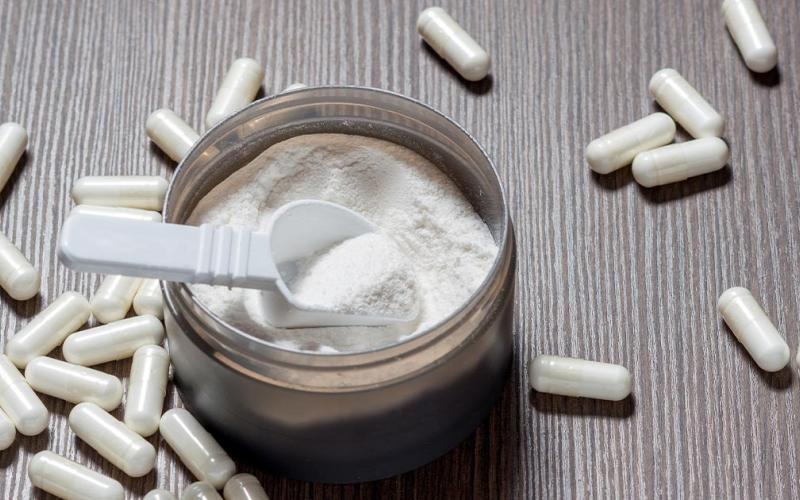 Birdseye view of creatine and supplements.
