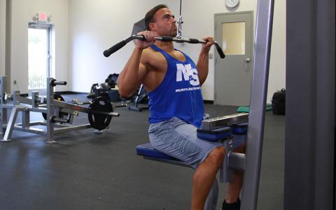Lat Pull Down
